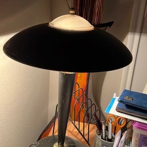 Black 3 touch lamp. Great for any room.